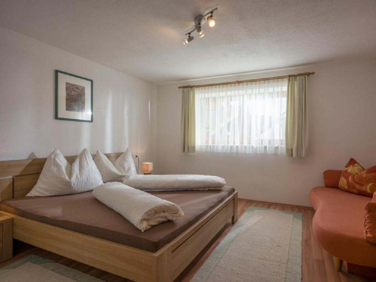 Gaestehaus Schwaiger - Wiesenweg Kossen Ruang foto